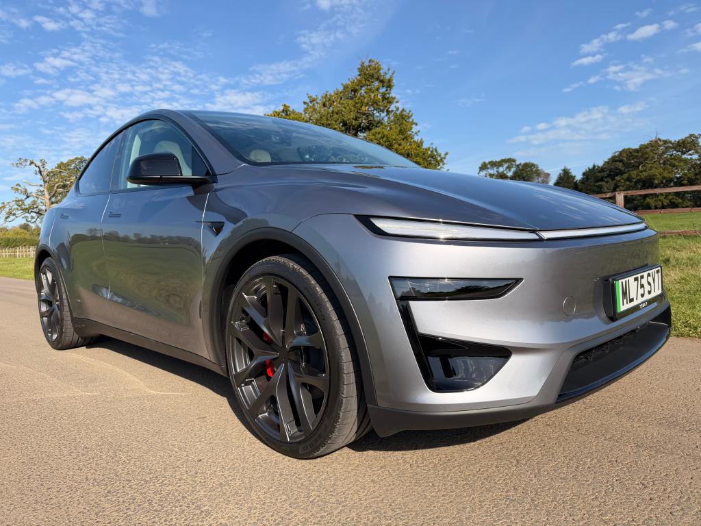 Tesla Model Y Performance front fascia and diffuser