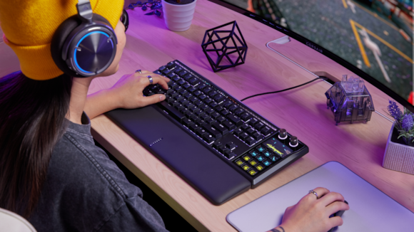 CES 2026: Corsair’s latest full-size keyboard replaces numpad with Elgato Stream Deck