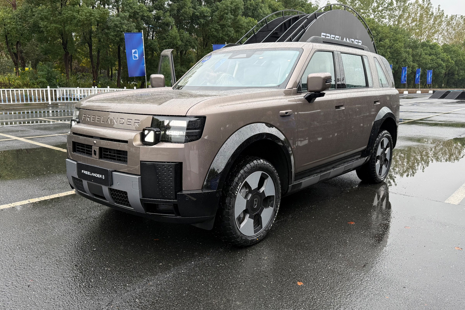 Freelander 8 first drive: a proper bundle of fun off road (just don’t call it a Land Rover yet)